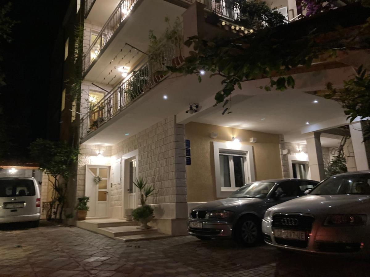 Guest House Adria 杜基拉特 外观 照片