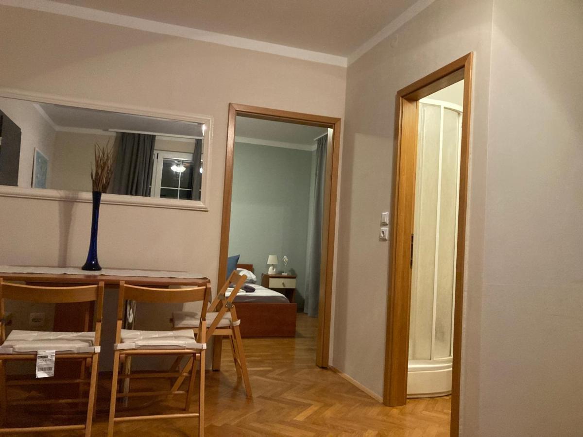 Guest House Adria 杜基拉特 外观 照片