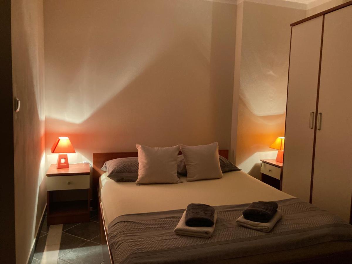 Guest House Adria 杜基拉特 外观 照片